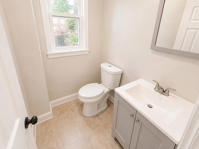 469 Avon Ave — Photo 5