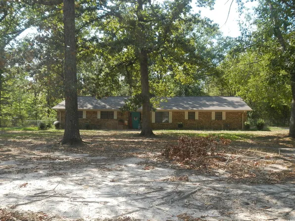 605 Oak Manor Dr, El Dorado, AR 71730