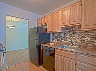 640 Hallmark Dr APT 103, Glen Burnie, MD 21061