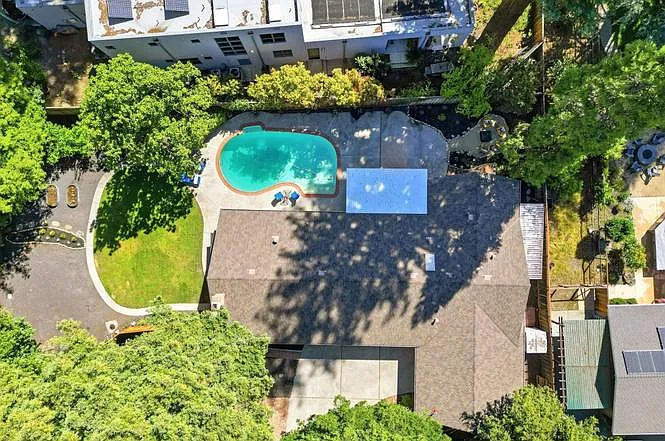 101 Hartford Rd — Photo 27
