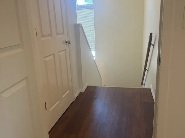 304 N Wellwood Ave APT 3, Lindenhurst, NY 11757