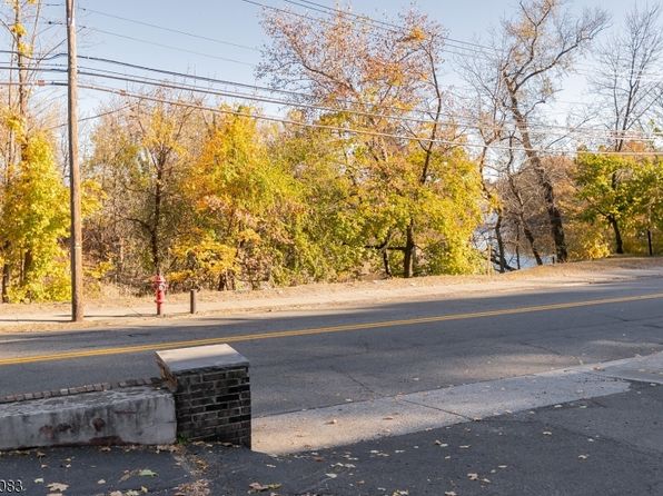 203 E Main St, Prospect Park Boro, NJ 07508
