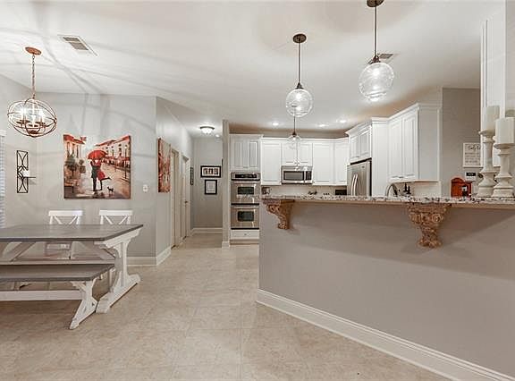 5th image of 2728 Acadiana Trce