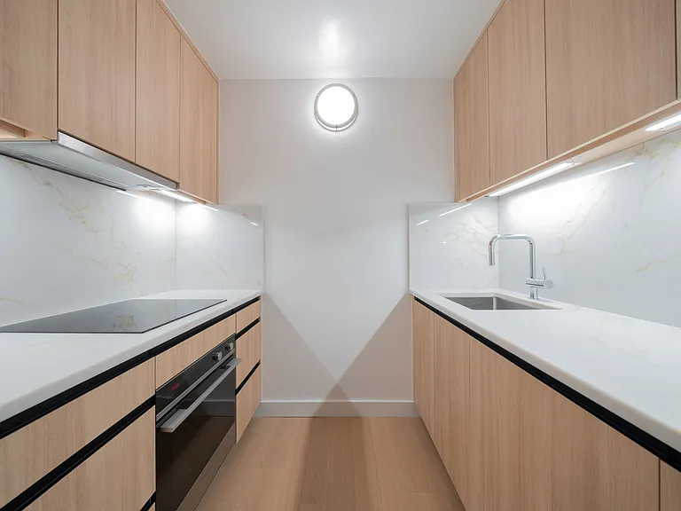 250 W 19th St #15F — Photo 3
