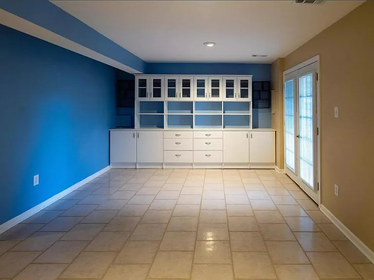 727 Herndon Woods Ct — Photo 27
