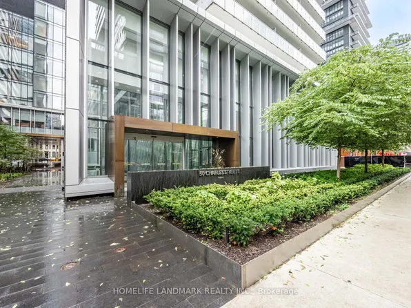 50 Charles St E #2305, Toronto, ON M4Y 0C3