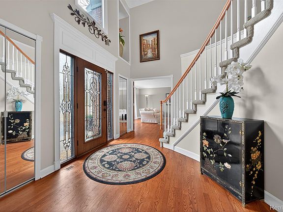 5th image of 3899 Elder Rd S