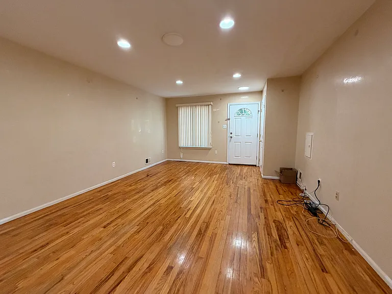 117 Erika Loop #1 — Photo 2