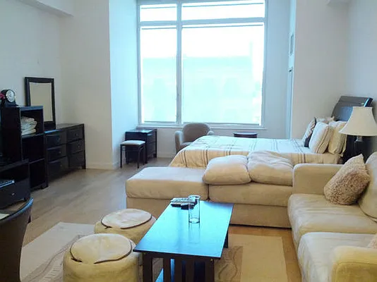 Rented by BLU Real Estate | media 26