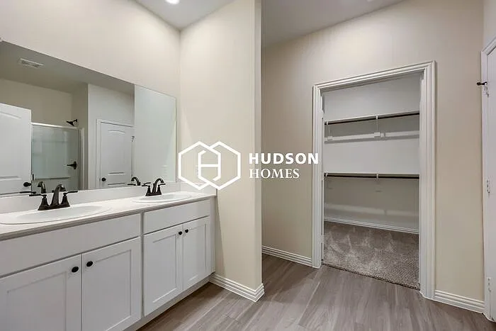 119 Kylie St — Photo 9