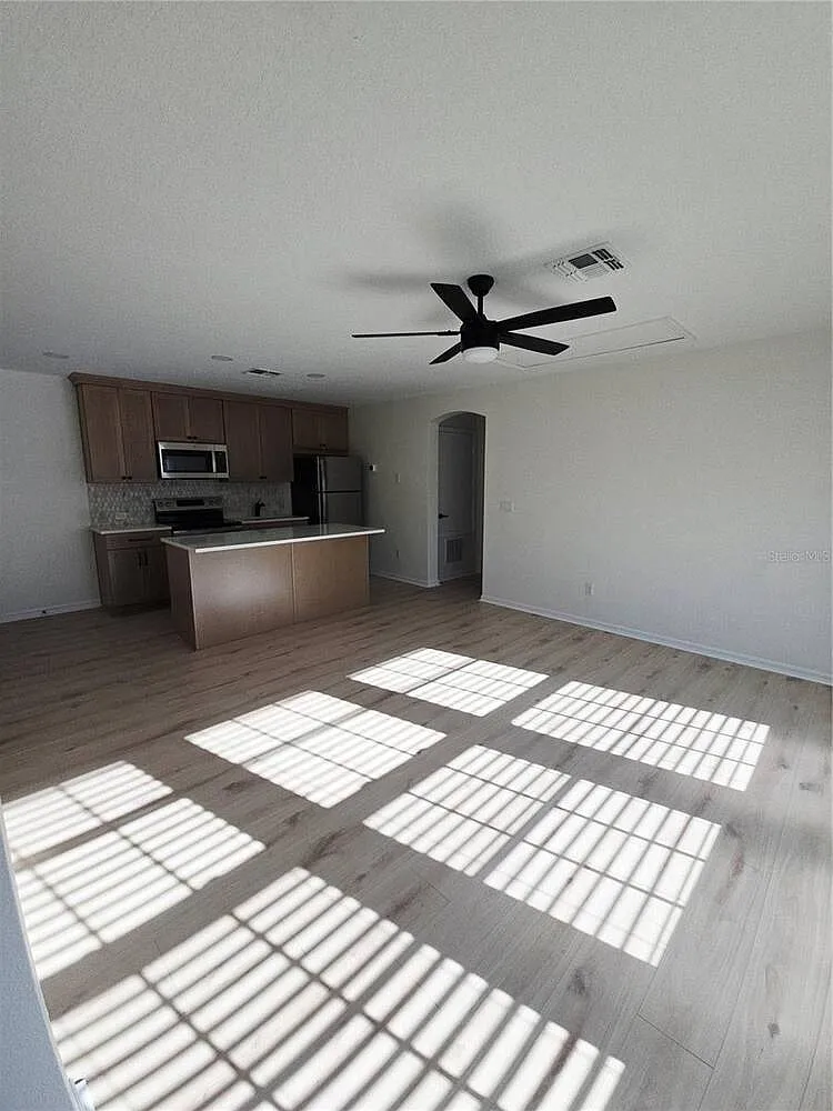 1 bed, 1.0 bath, 713 sqft, $1,825 — Photo 4