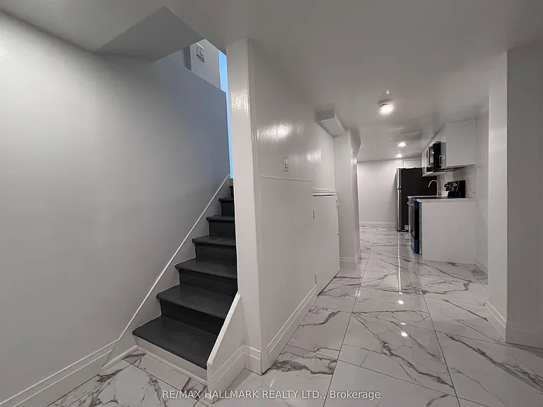 27 Delaware Ave #LOWER — Photo 10