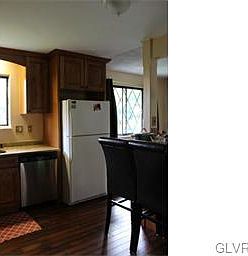 3rd image of 3522 Dartmouth Dr