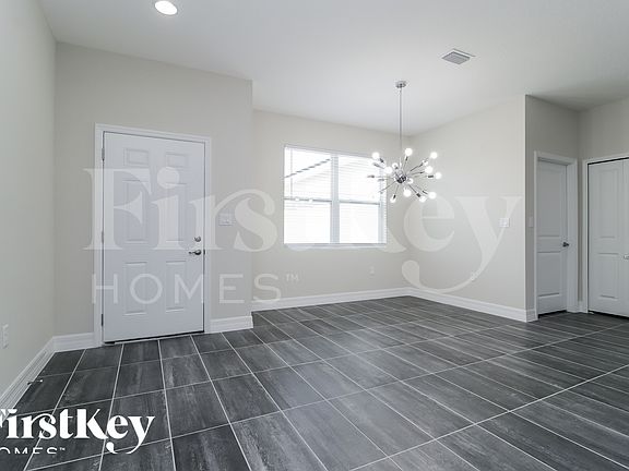 4th image of 1613 Redfin Dr
