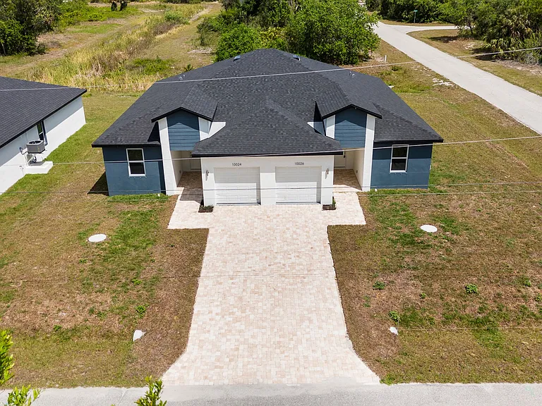 10026 Cocoa Beach St #10026 — Photo 1