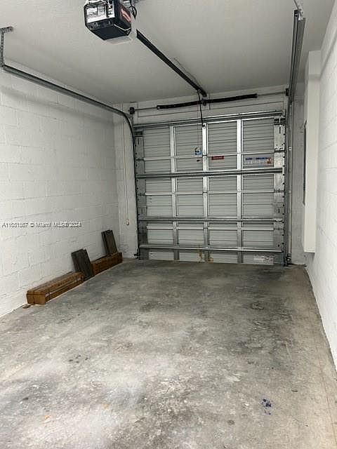 1st image of 172 SE 5th Ct #172