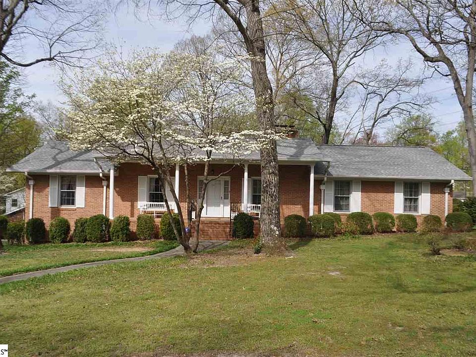 1st image of 503 Bridgewater Dr