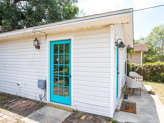 3rd image of 1575 E Blount St #1/2