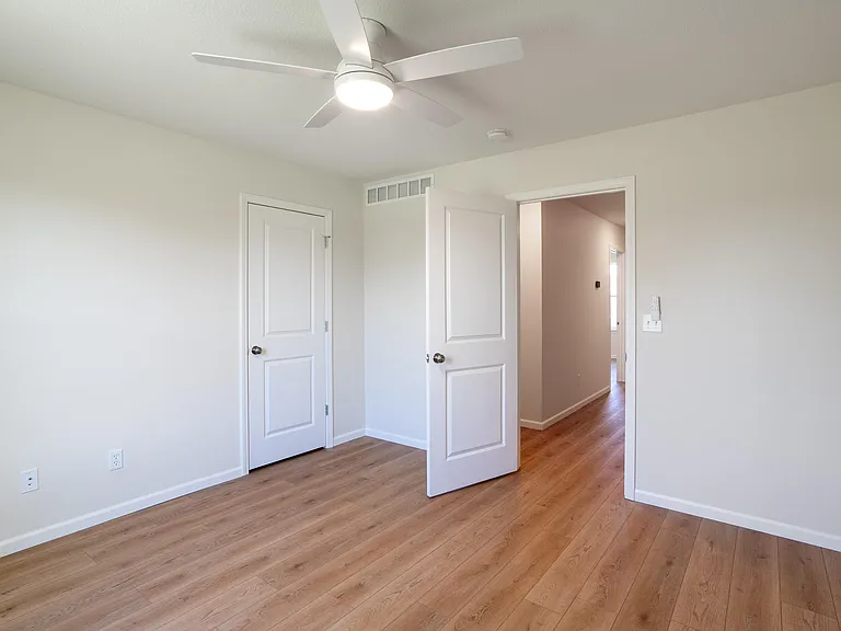 5205 Silver Mill Dr — Photo 12