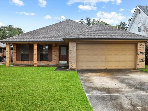 195 Longview Dr, Destrehan, LA 70047