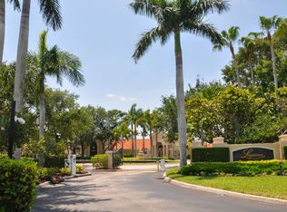 1590 S 42nd Cir APT 108, Vero Beach, FL 32967