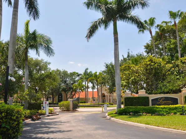 1590 S 42nd Cir APT 108, Vero Beach, FL 32967