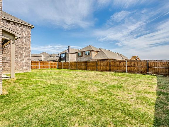 3rd image of 521 Panchasarp Dr