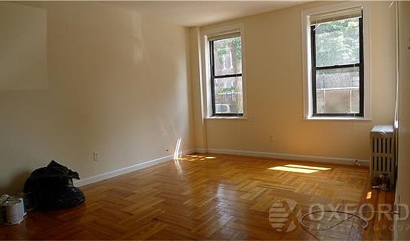 4th image of 331 W 35th St APT 1E