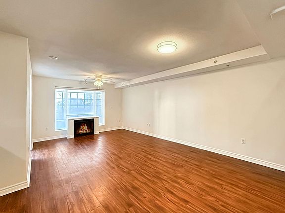 2nd image of 300 W Beech St Unit 11