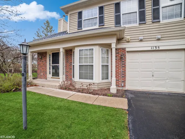 1135 Stillwater Rd, Elgin, IL 60120