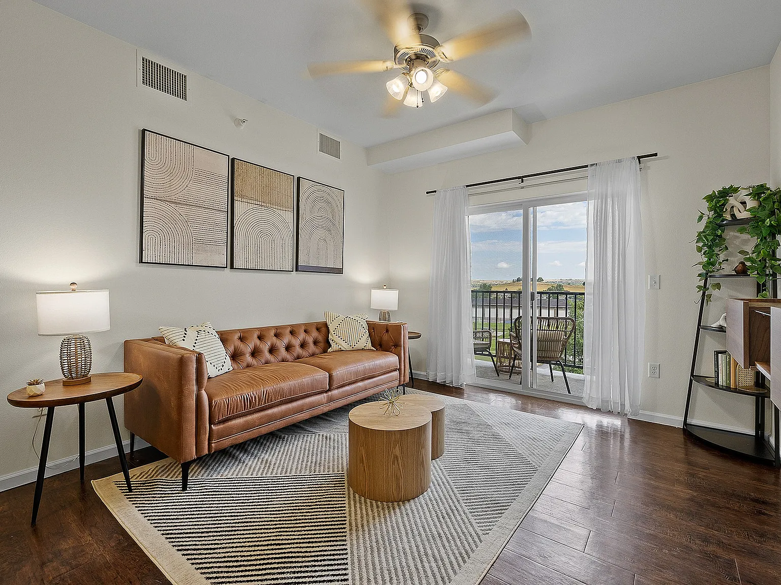 Gateway Apartments — Photo 3