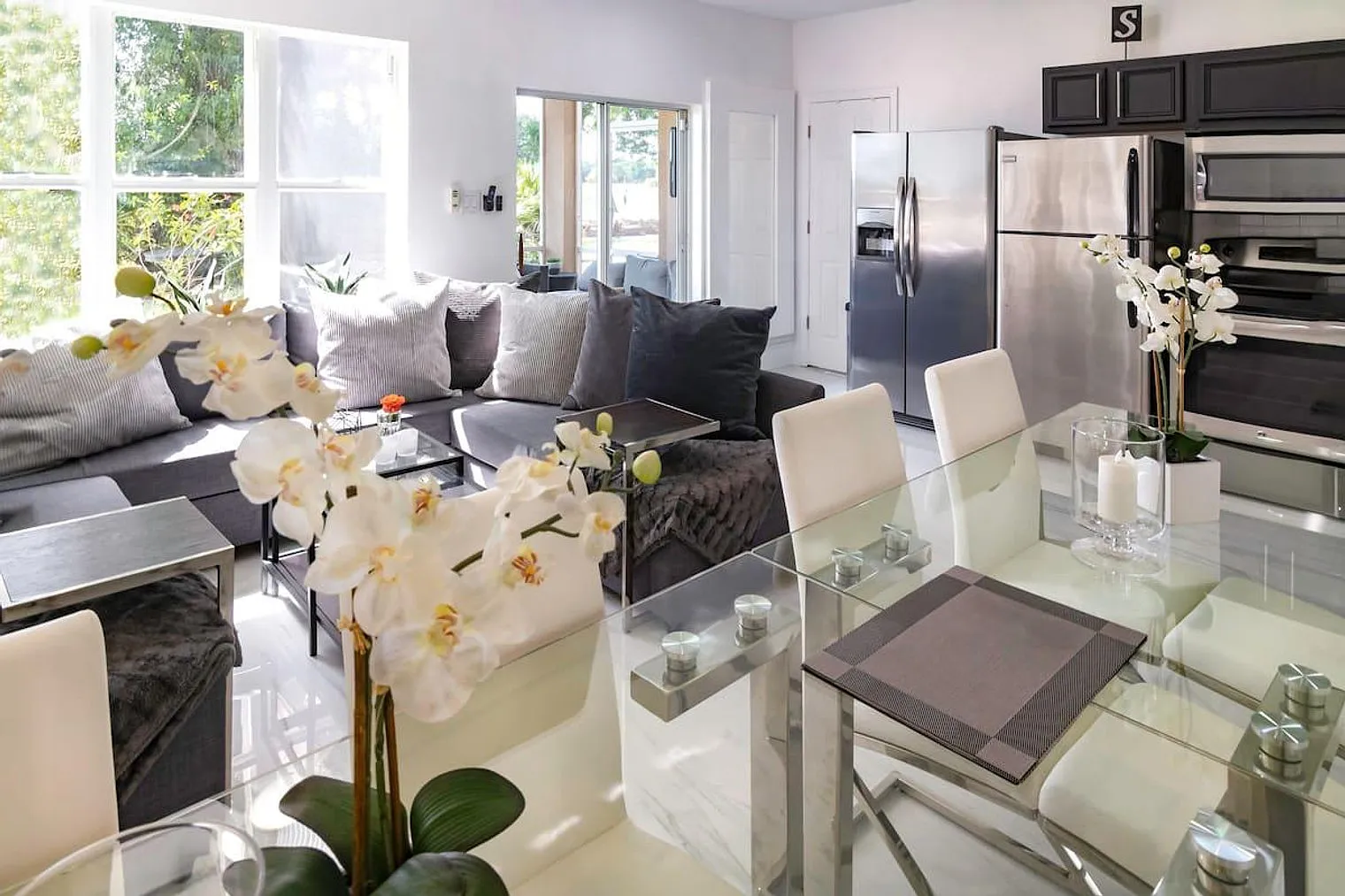 4 bed, 3.0 bath, 1797 sqft, $10,212 — Photo 3