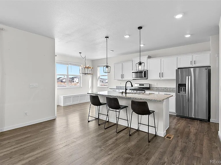 140 Race St — Photo 14