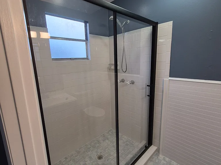 1318 SW Ackard Ave — Photo 5