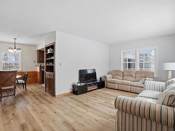 4th image of 3820 15th St