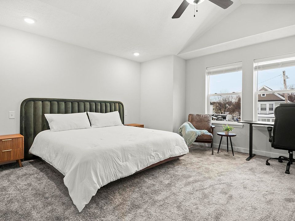 King-size bed