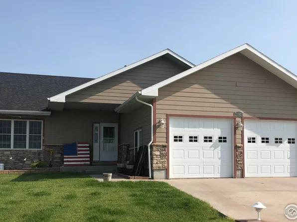 14028 Cottonwood Cir, Sterling, CO 80751