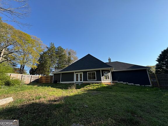 5th image of 190 Cedar Pond Rd