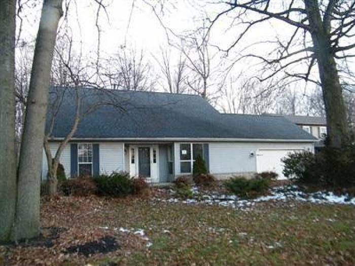 1st image of 8449 Glenbrook Dr