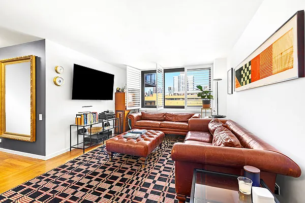 Sold by Compass | media 1