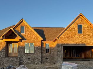 32 Cayuga Dr, Cadiz, KY 42211