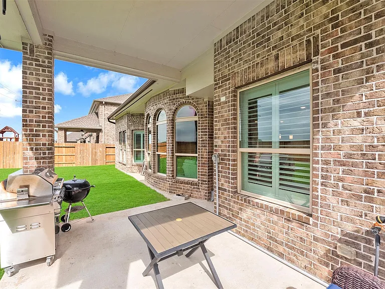 2714 Ahnya Ln — Photo 37