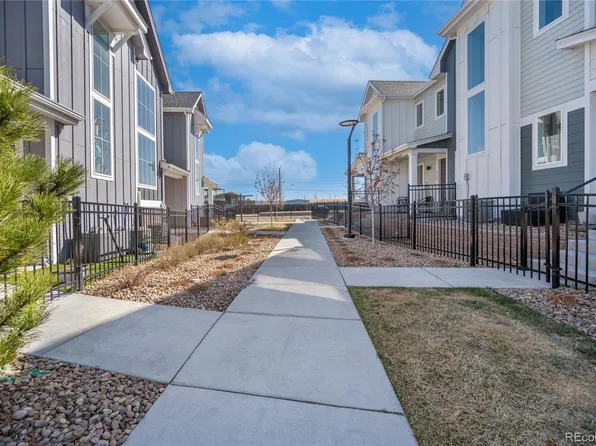 1828 S Poplar Court, Denver, CO 80224