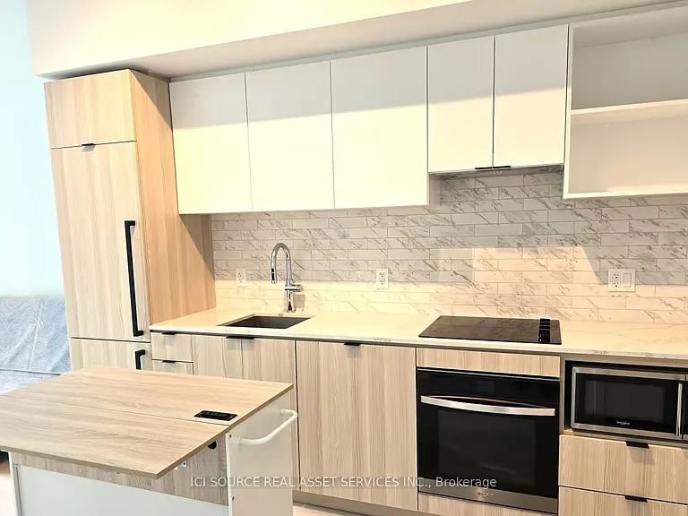 252 Church St #1006 — Photo 6