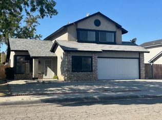 628 E Jackman St, Lancaster, CA 93535