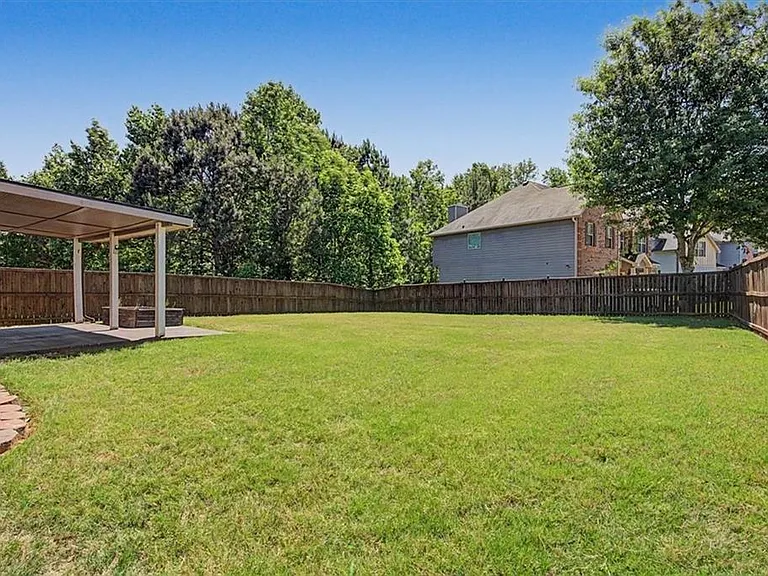 8757 Danley Dr — Photo 29