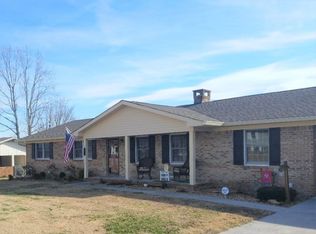 2885 Greenbrier Dr NW, Cleveland, TN 37312