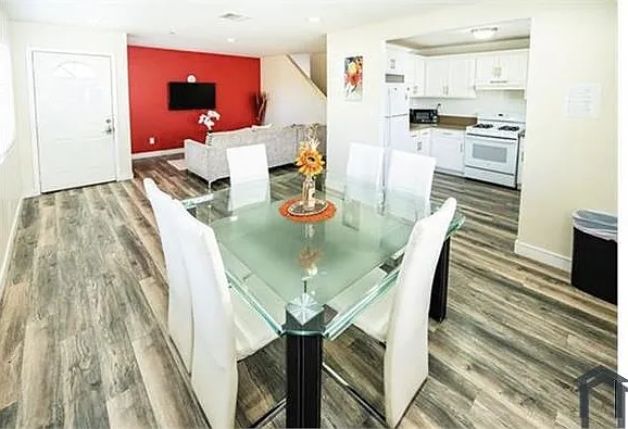5 bed, 1150 sqft, $4,600 — Photo 4
