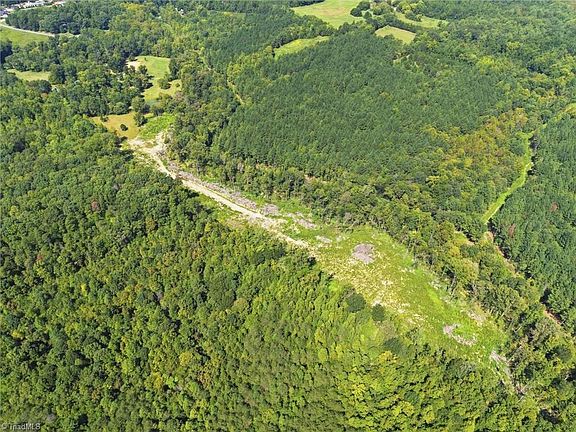 5th image of 507 Birch Creek Rd