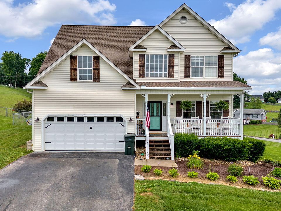 1st image of 1121 Daisy Ln